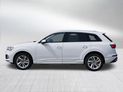2023 Audi Q7 55 Premium Plus