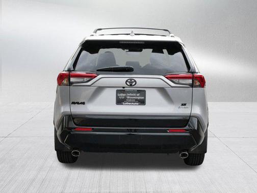 2025 Toyota RAV4 Hybrid SE