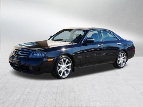 2004 INFINITI M45 Sport