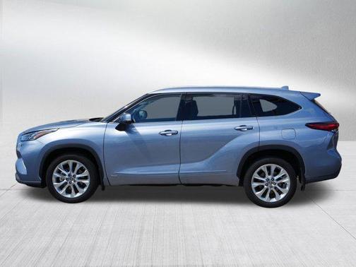 2022 Toyota Highlander Hybrid Limited