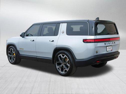 2025 Rivian R1S Ascend Tri Motor Max Pack