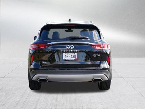 2023 INFINITI QX50 LUXE AWD