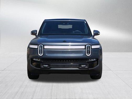 2023 Rivian R1S Adventure