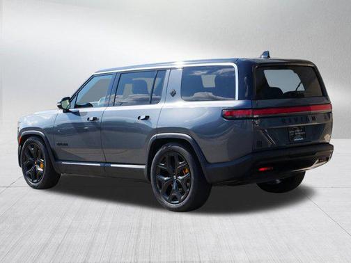 2023 Rivian R1S Adventure
