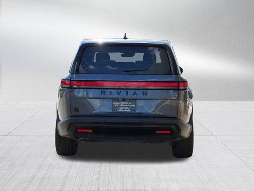 2023 Rivian R1S Adventure