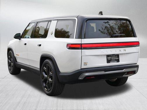 2024 Rivian R1S Adventure Quad Motor Large Pack