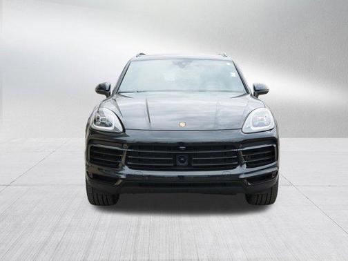 Black 2023 Porsche Cayenne Cayenne