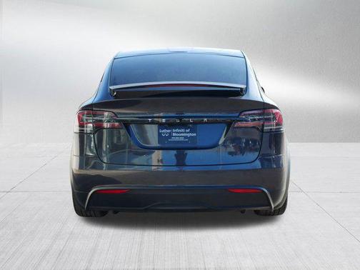 2024 Tesla Model X Long Range