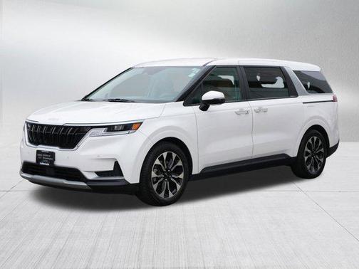 2022 Kia Carnival EX