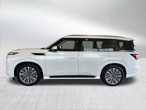 2025 INFINITI QX80 SENSORY AWD