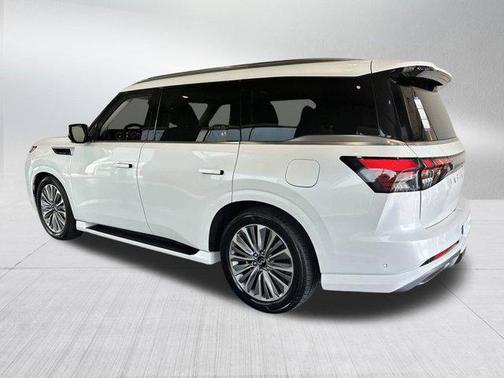 2025 INFINITI QX80 SENSORY AWD