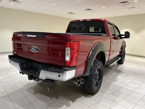 Ruby Red Metallic Tinted Clearcoat 2019 Ford F-250 XLT