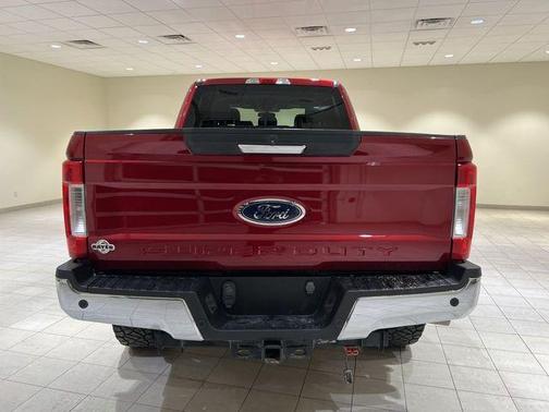 Ruby Red Metallic Tinted Clearcoat 2019 Ford F-250 XLT