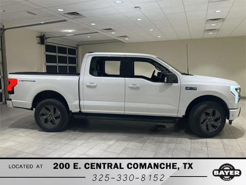 2025 Ford F-150 Lightning Flash
