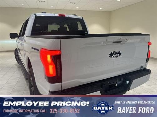 2025 Ford F-150 Lightning Flash