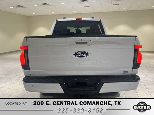 2025 Ford F-150 Lightning Flash