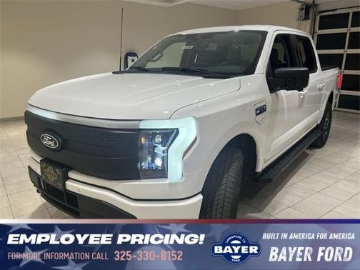2025 Ford F-150 Lightning Flash