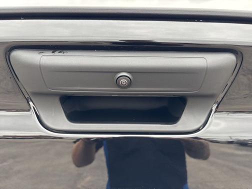 Diamond Black Crystal Pearlcoat 2026 RAM 1500 Tradesman