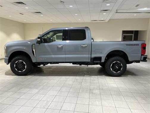 2025 Ford F-350 Platinum