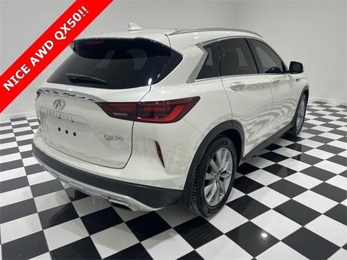 2022 INFINITI QX50 Luxe