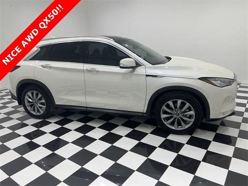 2022 INFINITI QX50 Luxe