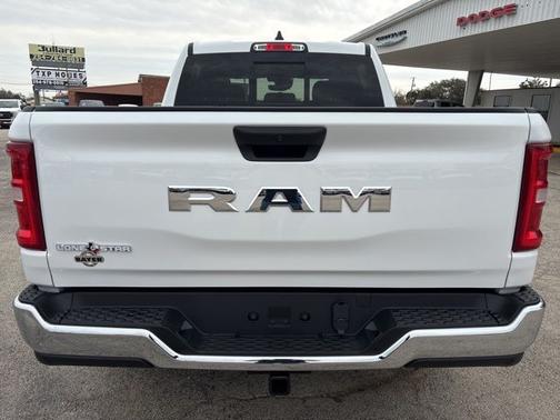 Bright White Clearcoat 2026 RAM 1500 Big Horn/Lone Star