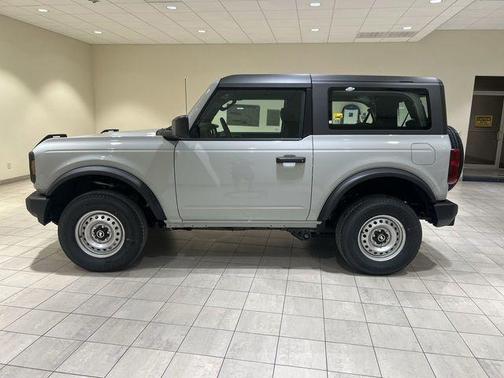 Avalanche Gray 2026 Ford Bronco Base