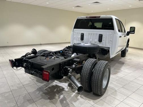 Summit White 2026 Chevrolet Silverado 3500 Work Truck