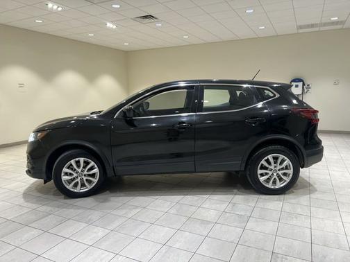 Magnetic Black Pearl 2021 Nissan Rogue Sport S