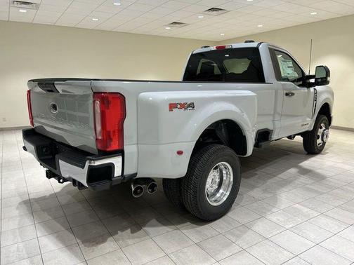 Avalanche 2026 Ford F-350