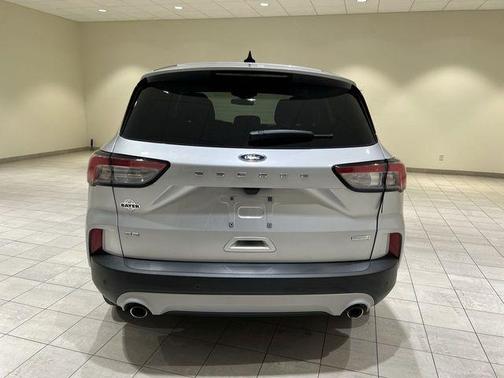 Ingot Silver 2020 Ford Escape SE