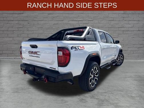 Summit White 2024 GMC Canyon AT4