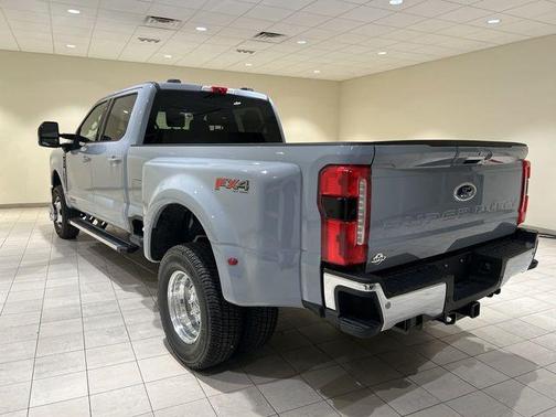 Glacier Gray Metallic 2026 Ford F-350