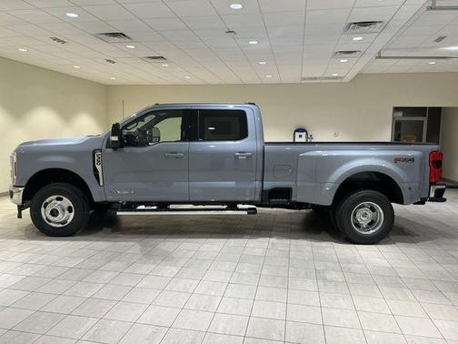 Glacier Gray Metallic 2026 Ford F-350