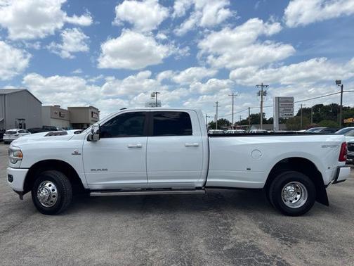 Bright White Clearcoat 2023 RAM 3500 Laramie