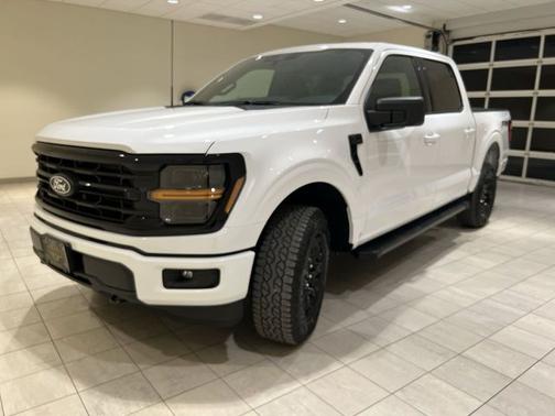 Oxford White 2026 Ford F-150 XLT