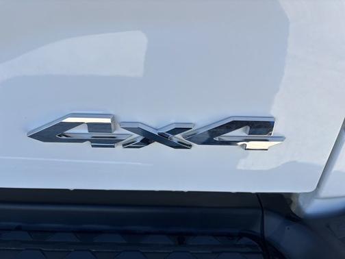 Bright White Clearcoat 2026 RAM 2500 Tradesman