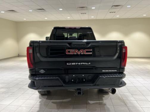 Onyx Black 2024 GMC Sierra 2500 Denali