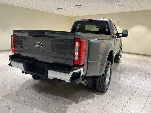 Carbonized Gray Metallic 2026 Ford F-350