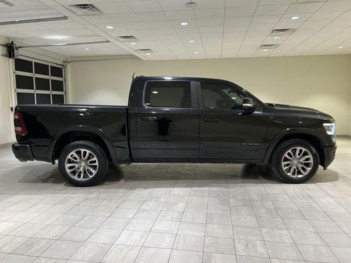 Diamond Black 2019 RAM 1500 Laramie