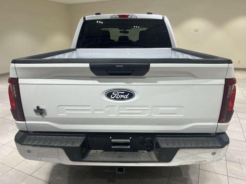 Oxford White 2025 Ford F-150 XLT