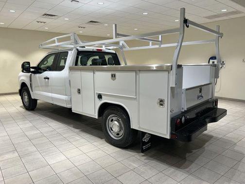 Oxford White 2026 Ford F-250 XL