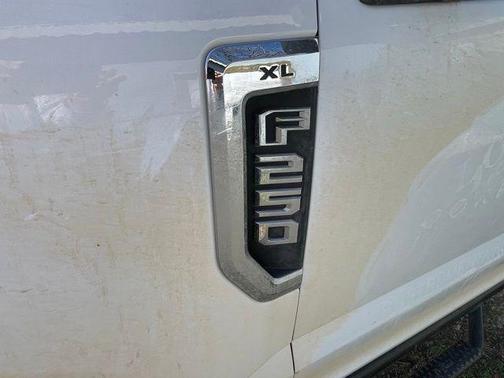 Oxford White 2018 Ford F-250 XL