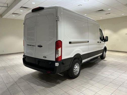 2026 Ford Transit-350 148 WB Medium Roof Cargo
