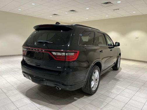 DB Black Crystal Clearcoat 2023 Dodge Durango GT