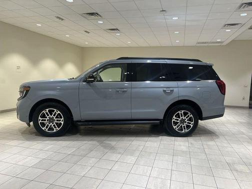 Glacier Gray Metallic 2025 Ford Expedition Active