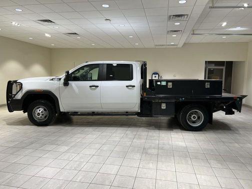 2023 GMC Sierra 3500 Pro