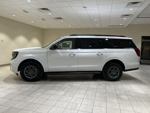 Oxford White 2025 Ford Expedition Max XL