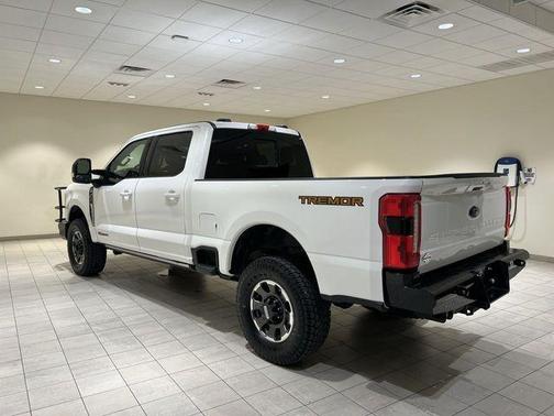 2024 Ford F-350 Lariat Super Duty