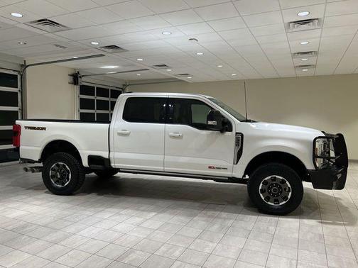 2024 Ford F-350 Lariat Super Duty